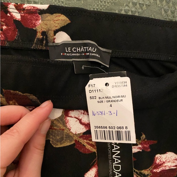 Brand New Le Chateau Floral Skirt size 4 - Picture 2 of 4